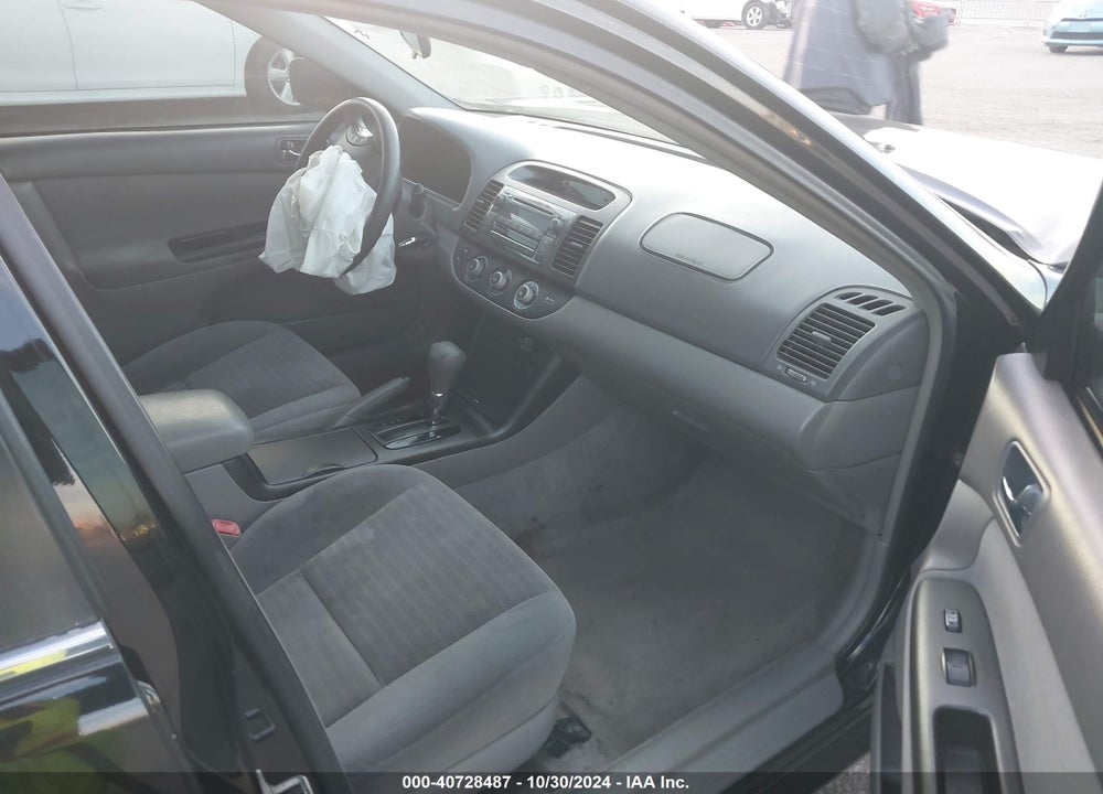 2005 TOYOTA CAMRY LE V6 VIN: 4T1BF32KX5U101307