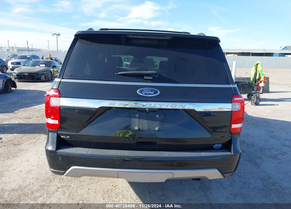 2018 FORD EXPEDITION XLT VIN: 1FMJU1HT2JEA23860