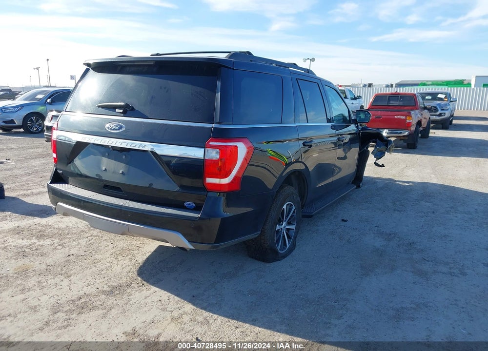2018 FORD EXPEDITION XLT VIN: 1FMJU1HT2JEA23860