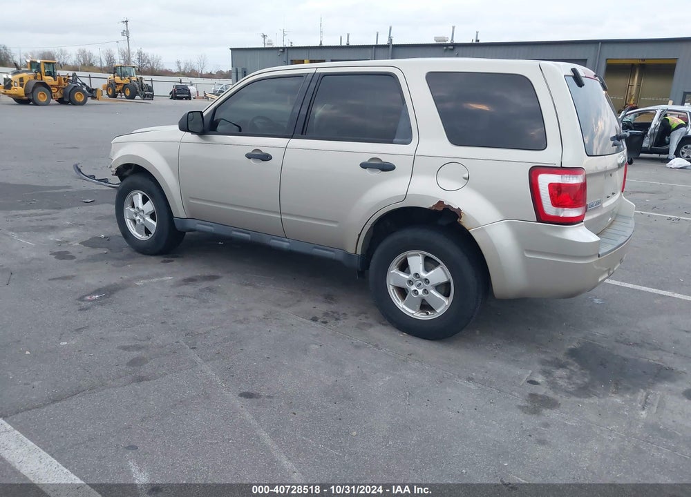 2011 FORD ESCAPE XLS VIN: 1FMCU9C78BKA87874