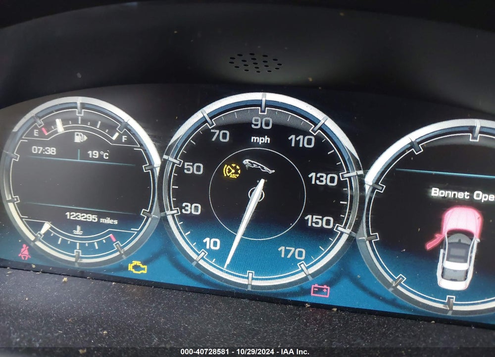 2014 JAGUAR XJ XJL PORTFOLIO VIN: SAJWJ2GD1E8V64407