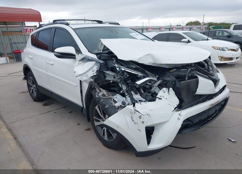 2017 TOYOTA RAV4 XLE VIN: JTMWFREV7HJ130266