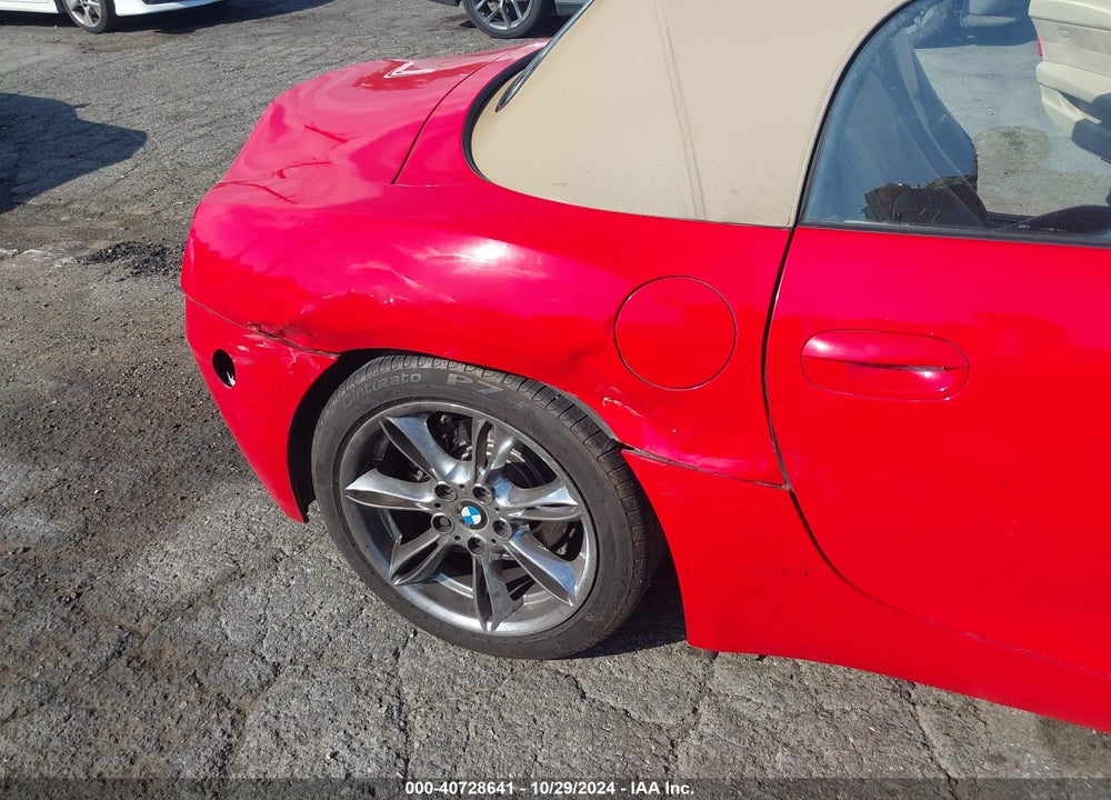 2005 BMW Z4 3.0I VIN: 4USBT53535LT29084
