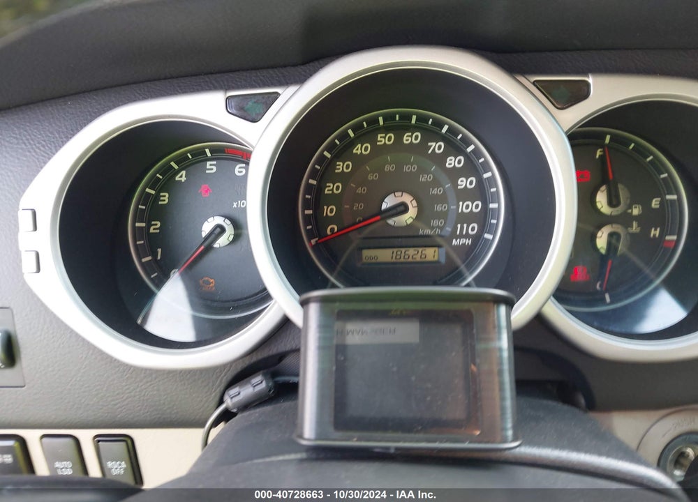 2005 TOYOTA 4RUNNER LIMITED V6 VIN: JTEZU17R050051877