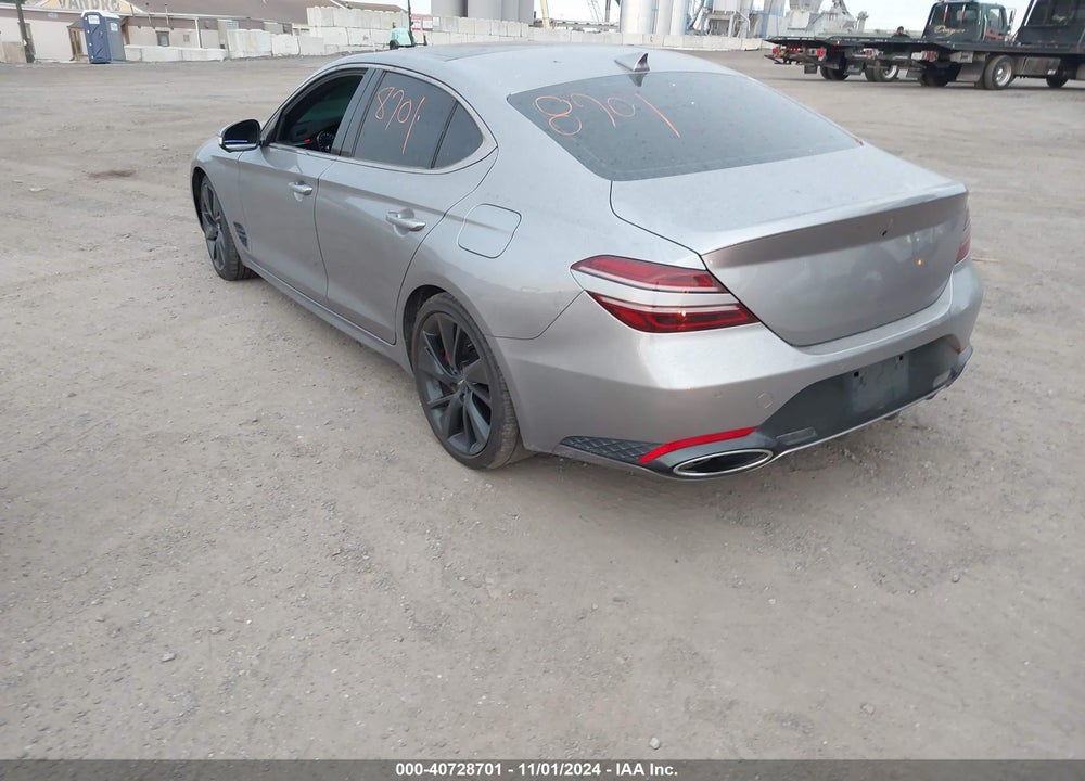 2022 GENESIS G70 3.3T AWD VIN: KMTG54TE6NU104119