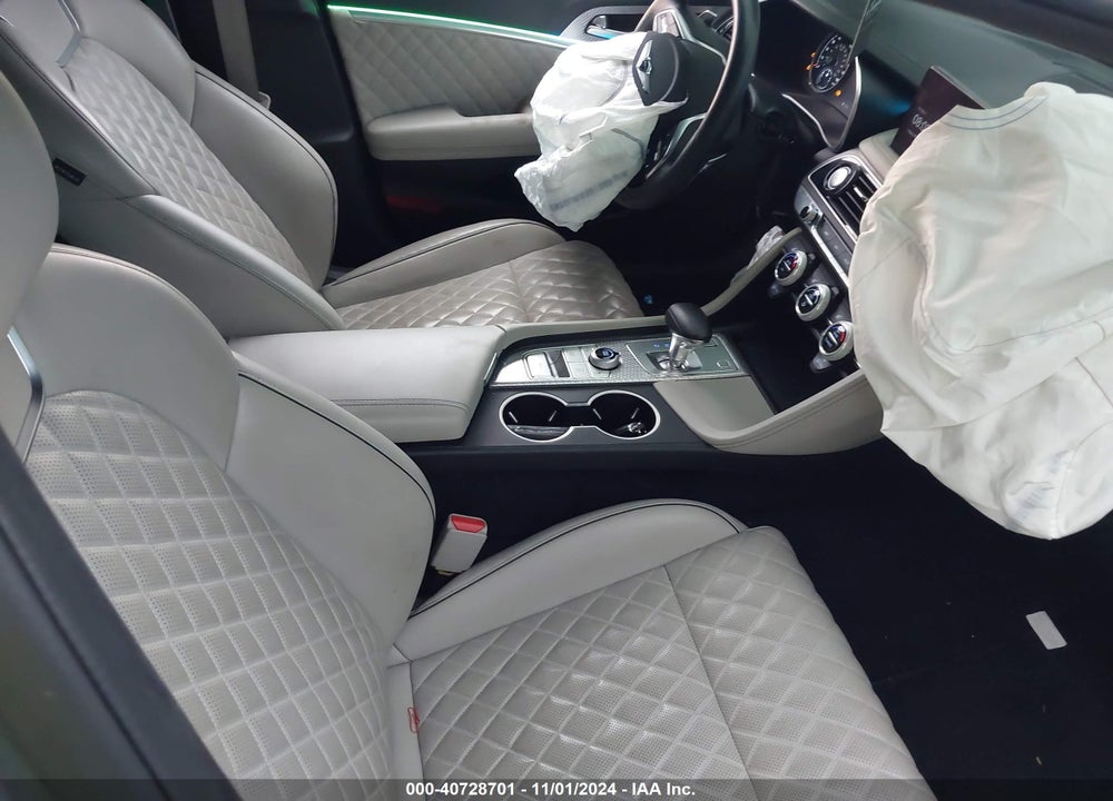 2022 GENESIS G70 3.3T AWD VIN: KMTG54TE6NU104119