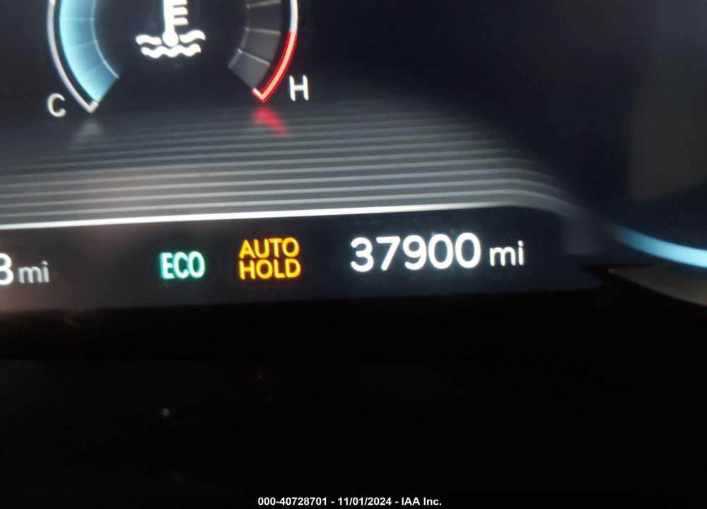 2022 GENESIS G70 3.3T AWD VIN: KMTG54TE6NU104119