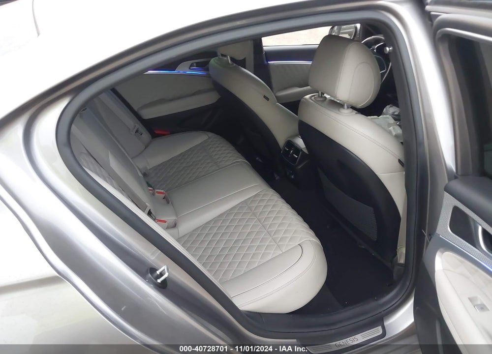2022 GENESIS G70 3.3T AWD VIN: KMTG54TE6NU104119