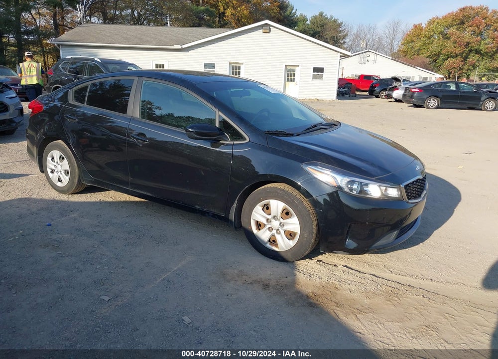 2017 KIA FORTE LX VIN: 3KPFL4A79HE116028