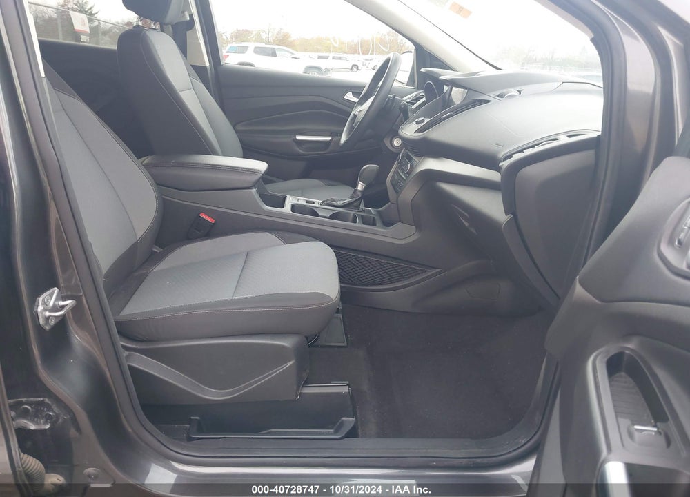 2017 FORD ESCAPE SE VIN: 1FMCU0GD0HUF06034