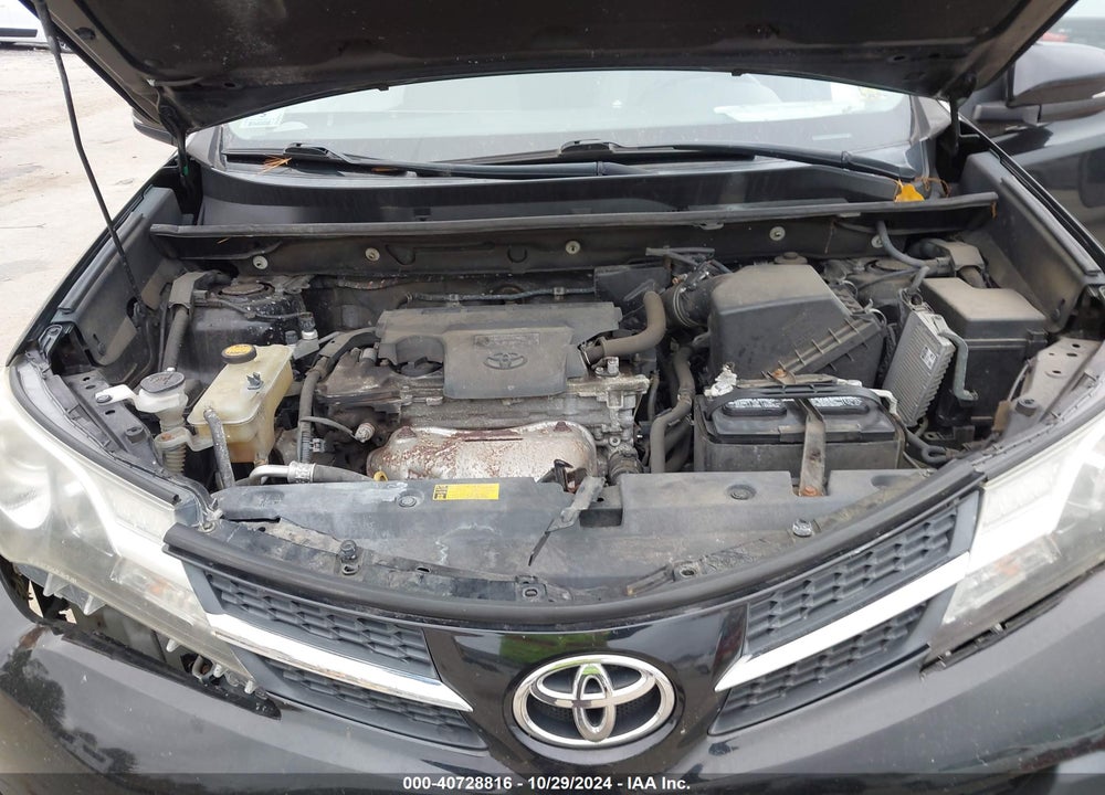 2015 TOYOTA RAV4 XLE VIN: 2T3RFREVXFW331011
