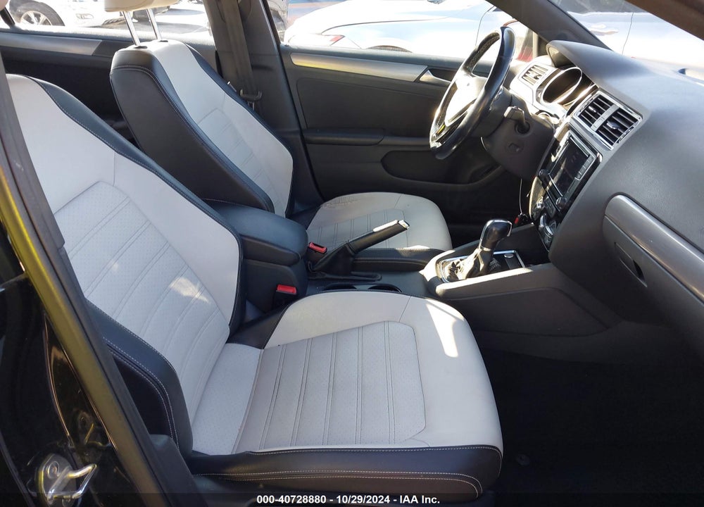 2016 VOLKSWAGEN JETTA 1.8T SPORT VIN: 3VWD17AJ8GM239203