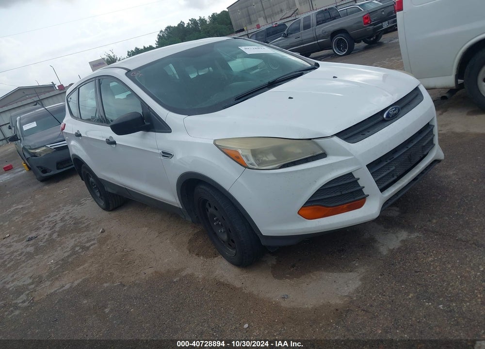 2015 FORD ESCAPE S VIN: 1FMCU0F74FUC05825