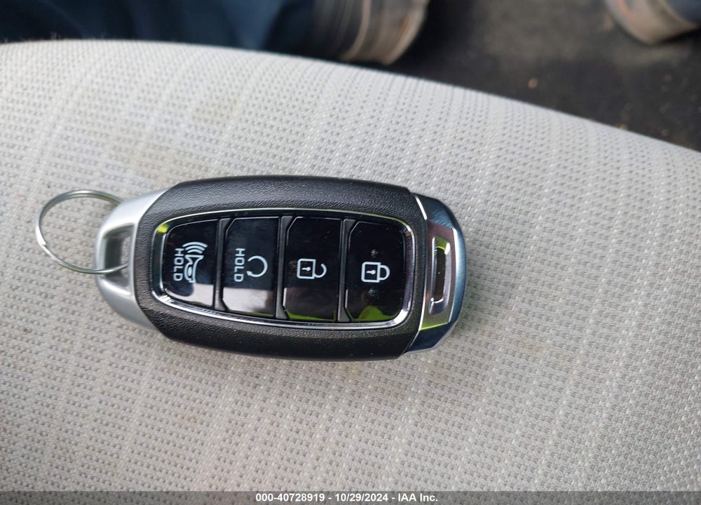2022 HYUNDAI KONA VIN: KM8K32AB1NU772806