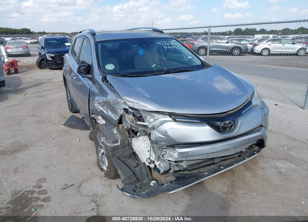 2018 TOYOTA RAV4 ADVENTURE/XLE VIN: JTMWFREVXJJ166085