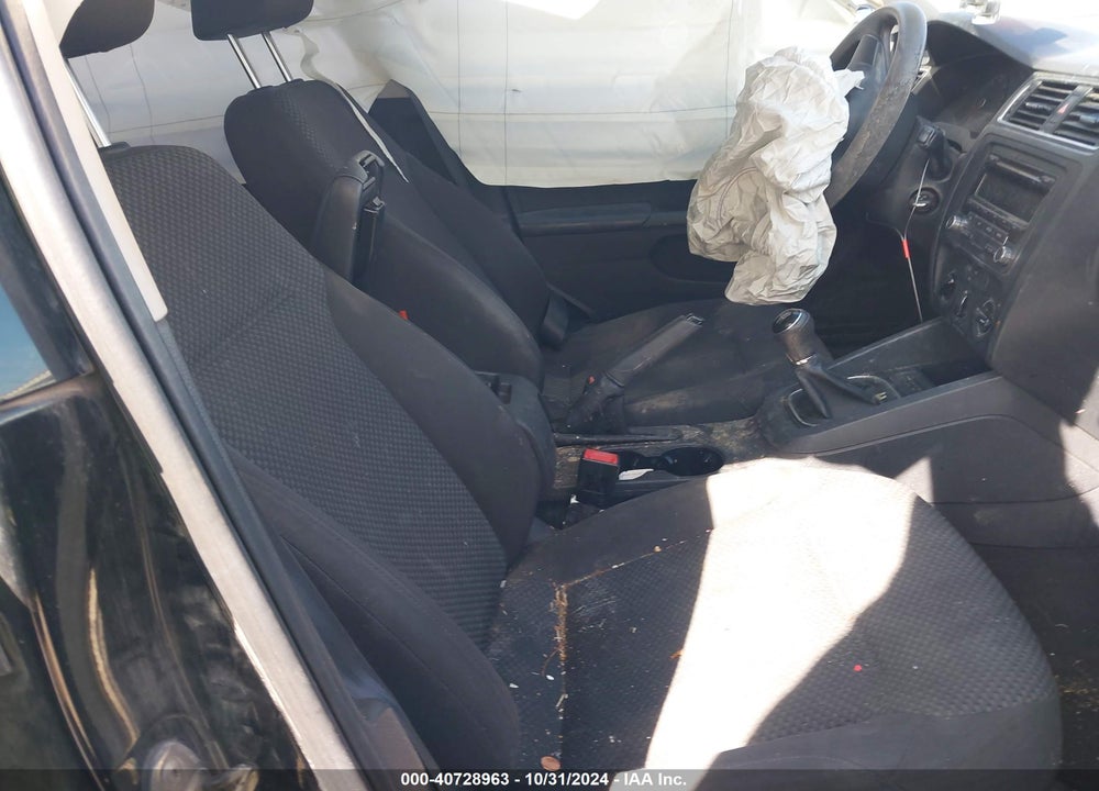 2014 VOLKSWAGEN JETTA 2.0L S VIN: 3VW1K7AJ8EM418497