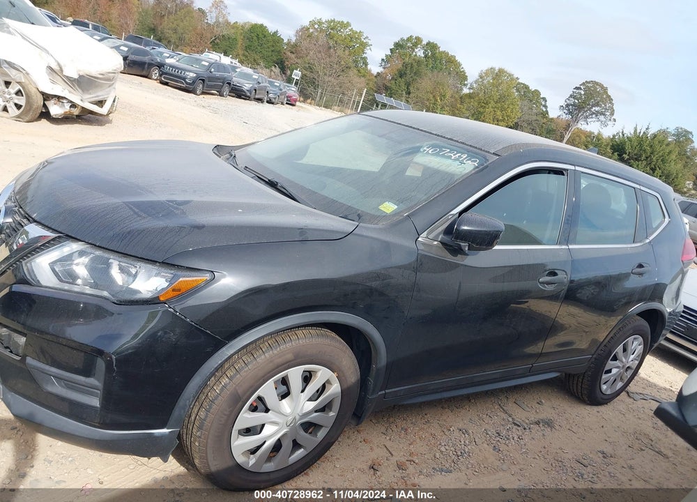 2017 NISSAN ROGUE S VIN: 5N1AT2MV0HC791469