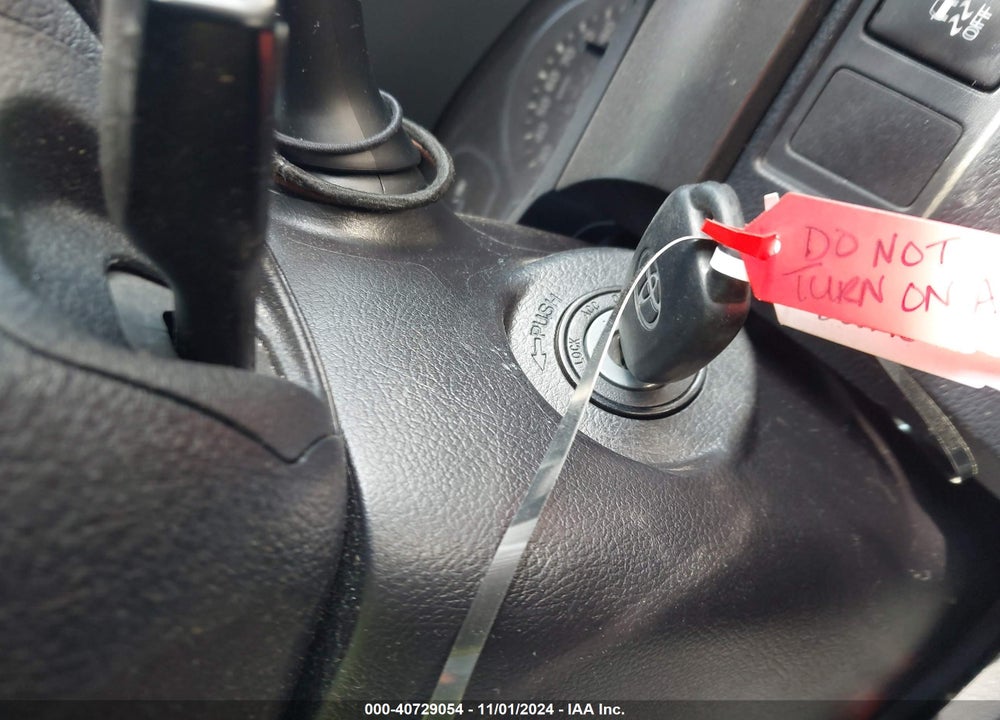 2018 TOYOTA TUNDRA SR5 4.6L V8 VIN: 5TFEM5F14JX131089