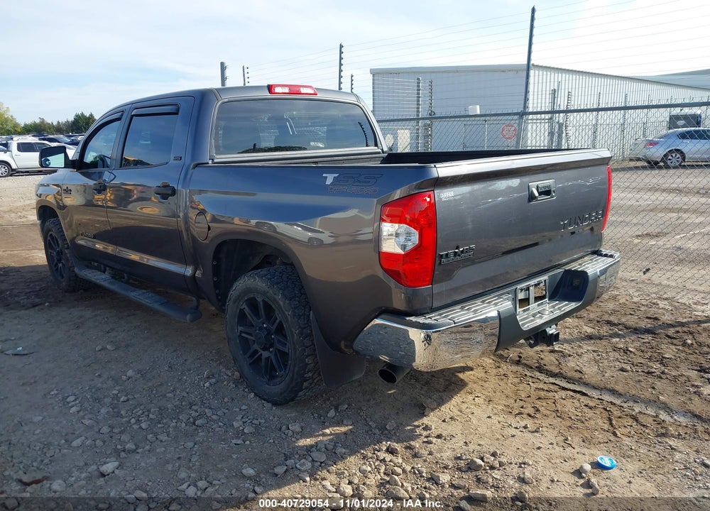 2018 TOYOTA TUNDRA SR5 4.6L V8 VIN: 5TFEM5F14JX131089