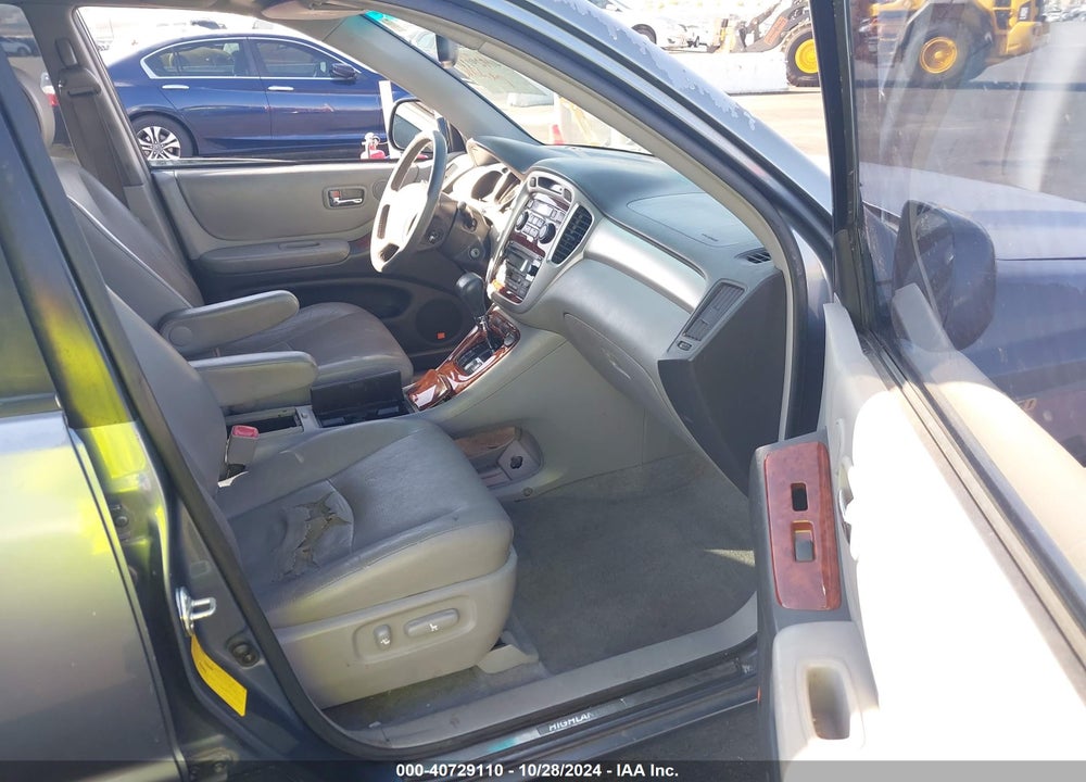 2005 TOYOTA HIGHLANDER LIMITED V6 VIN: JTEDP21A950047191
