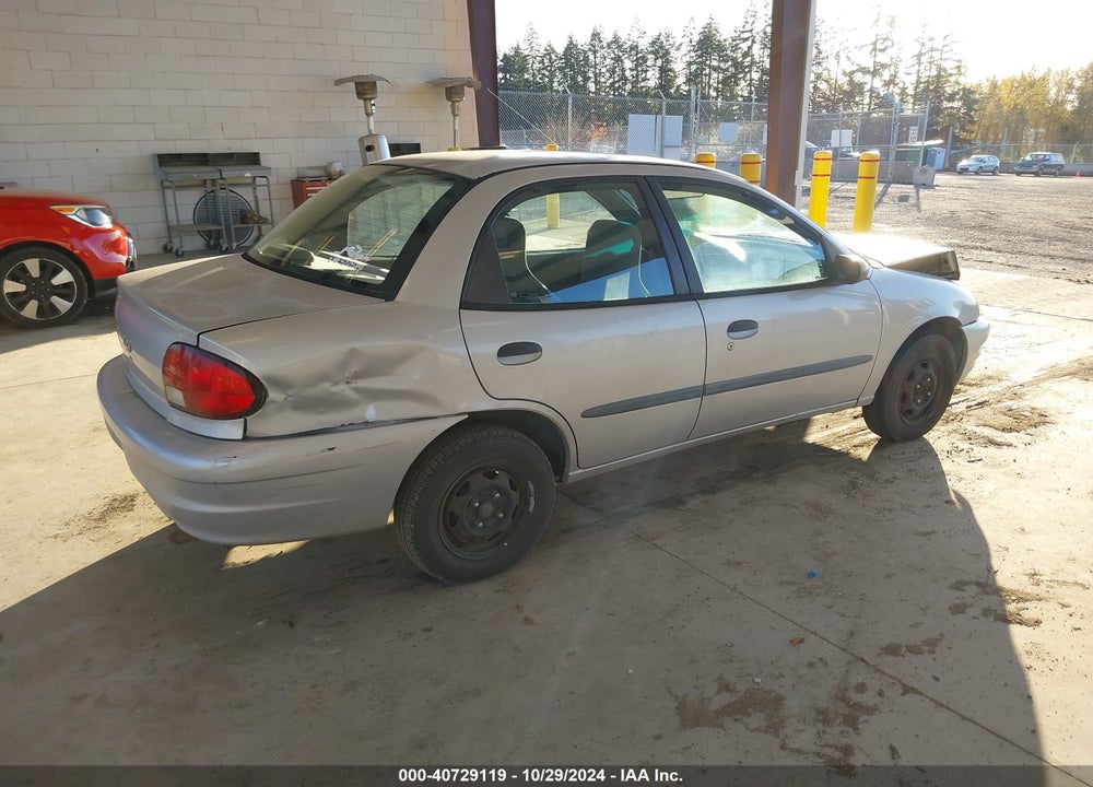2000 CHEVROLET METRO LSI VIN: 2C1MR5224Y6717634