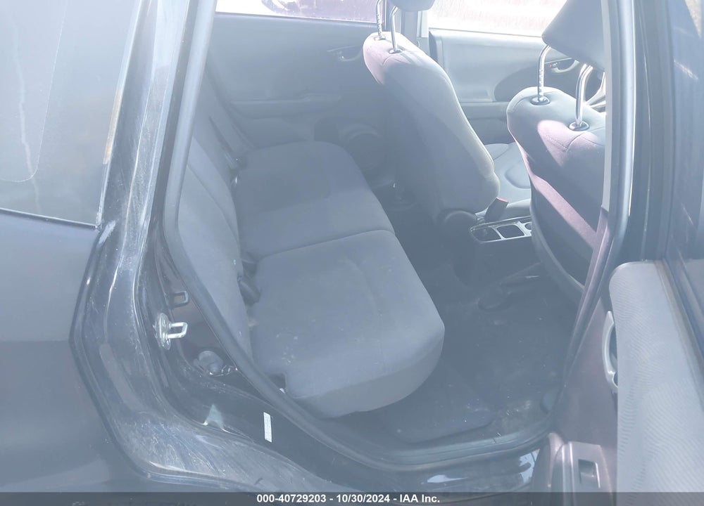 2009 HONDA FIT VIN: JHMGE88299S058032