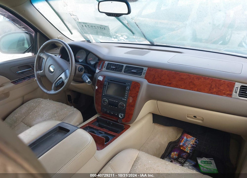 2011 CHEVROLET TAHOE LTZ VIN: 1GNSKCE02BR272598