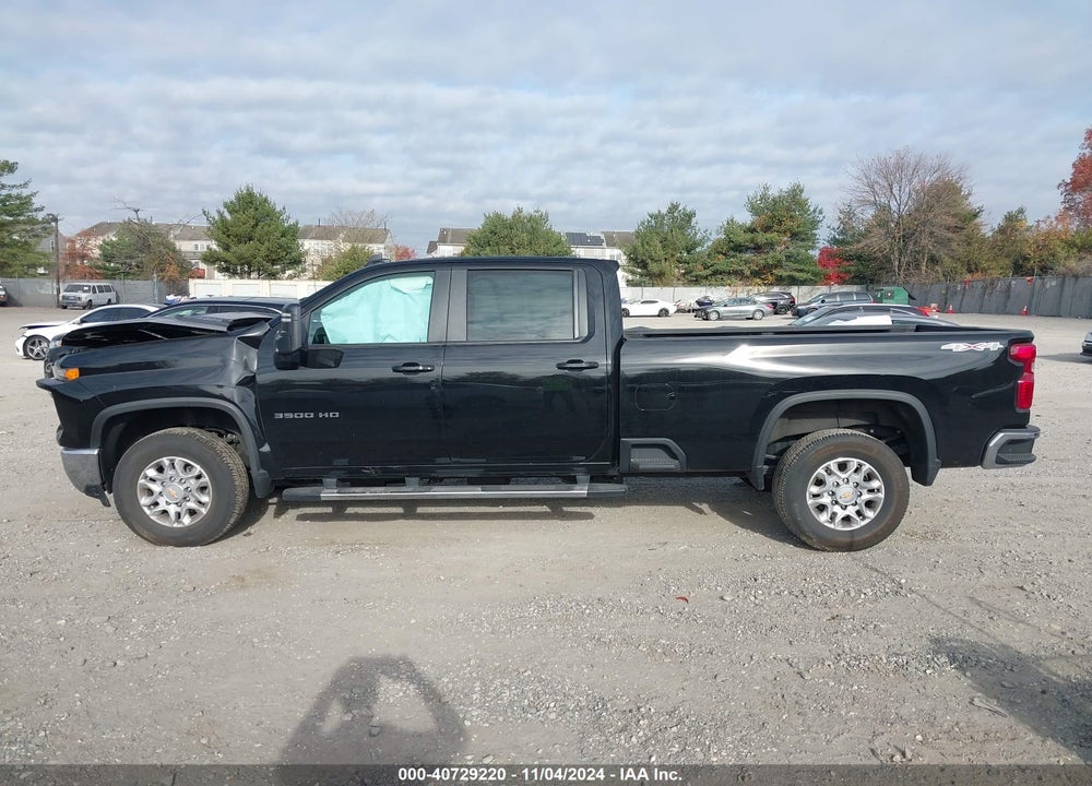 2024 CHEVROLET SILVERADO 3500HD 4WD  LONG BED LT VIN: 1GC4YTEY7RF207652