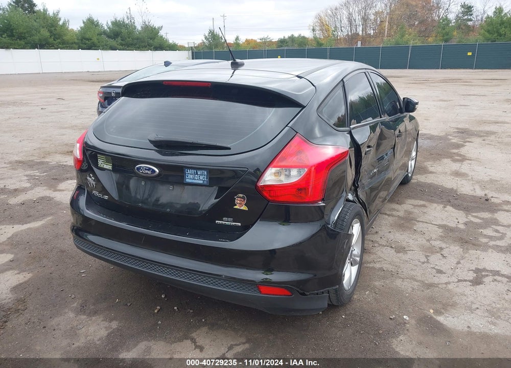 2014 FORD FOCUS SE VIN: 1FADP3K23EL236070