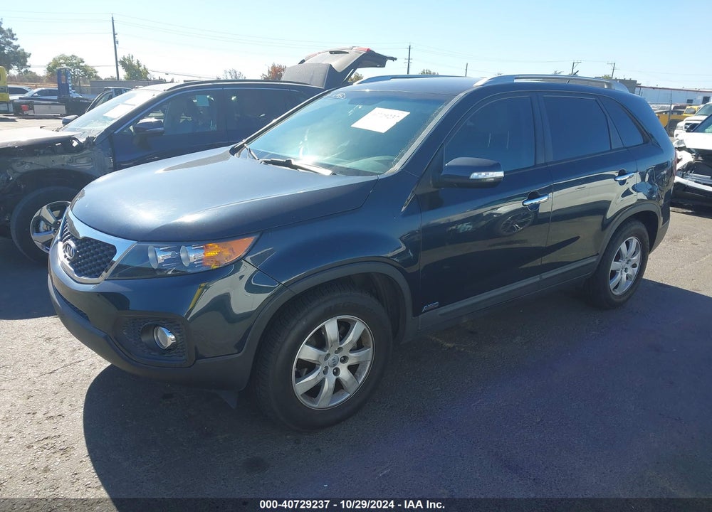 2012 KIA SORENTO LX V6 VIN: 5XYKTDA23CG284469
