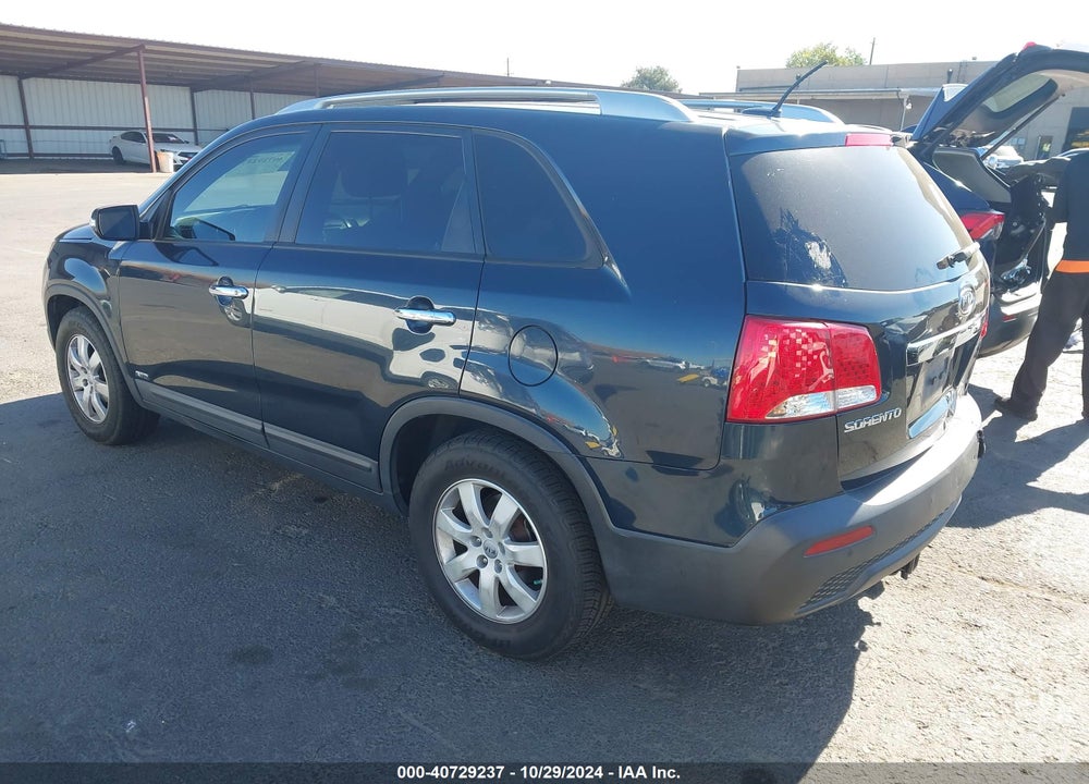 2012 KIA SORENTO LX V6 VIN: 5XYKTDA23CG284469