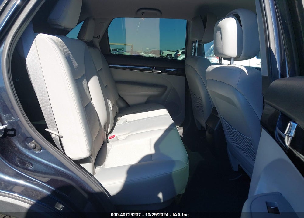2012 KIA SORENTO LX V6 VIN: 5XYKTDA23CG284469