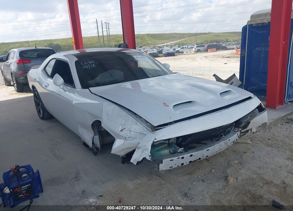 2019 DODGE CHALLENGER SXT VIN: 2C3CDZAG0KH672225