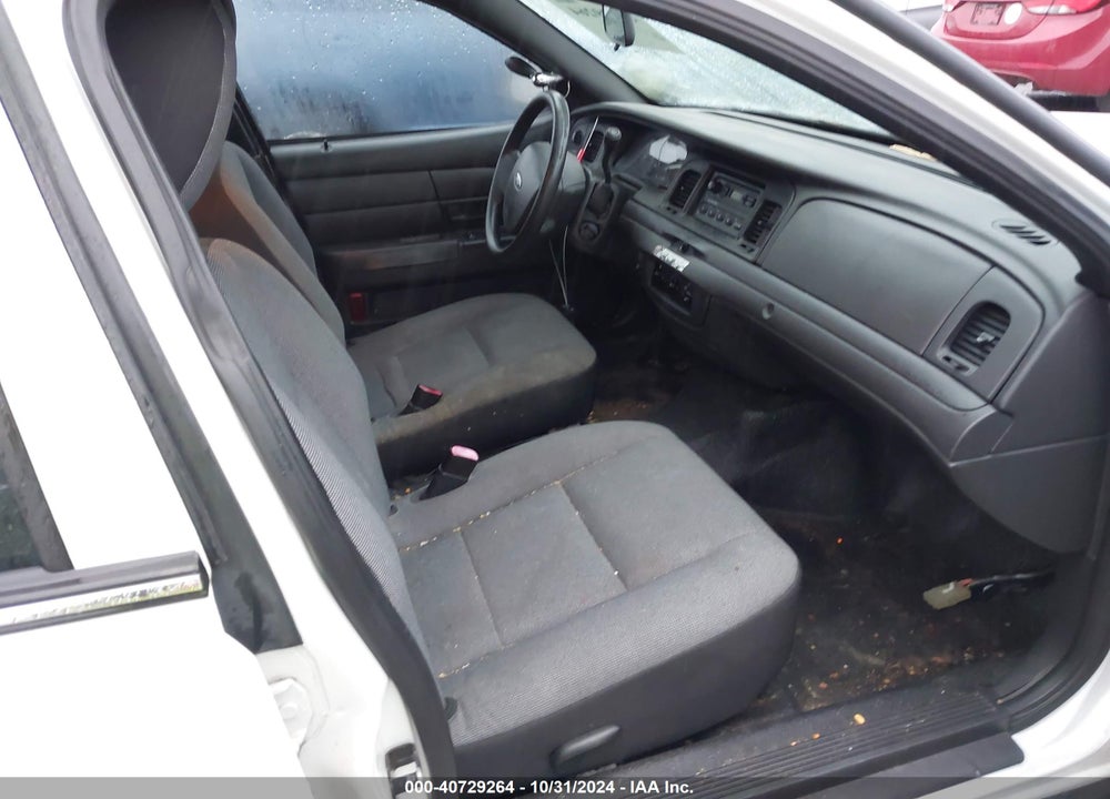 2011 FORD CROWN VICTORIA POLICE INTERCEPTOR VIN: 2FABP7BV4BX179417