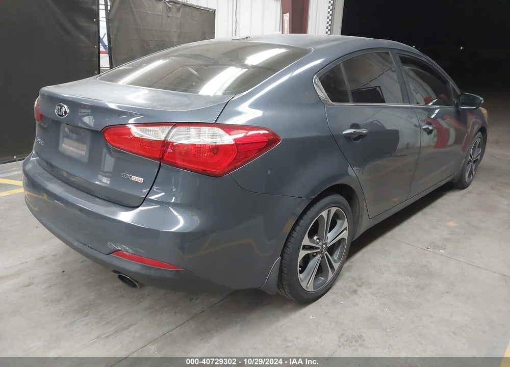 2015 KIA FORTE EX VIN: KNAFX4A89F5319939