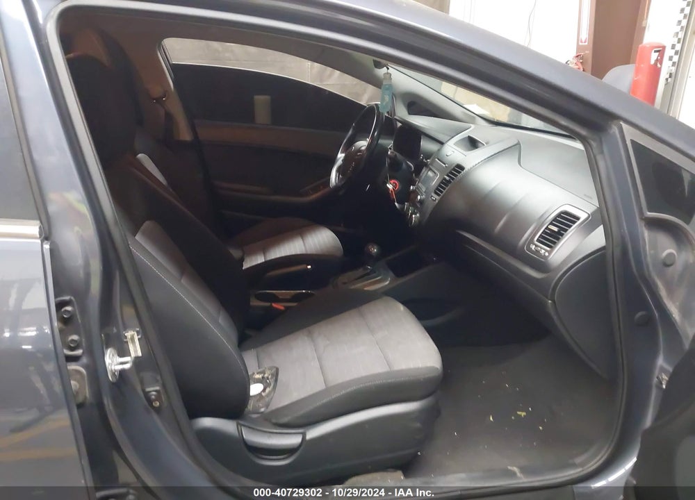 2015 KIA FORTE EX VIN: KNAFX4A89F5319939