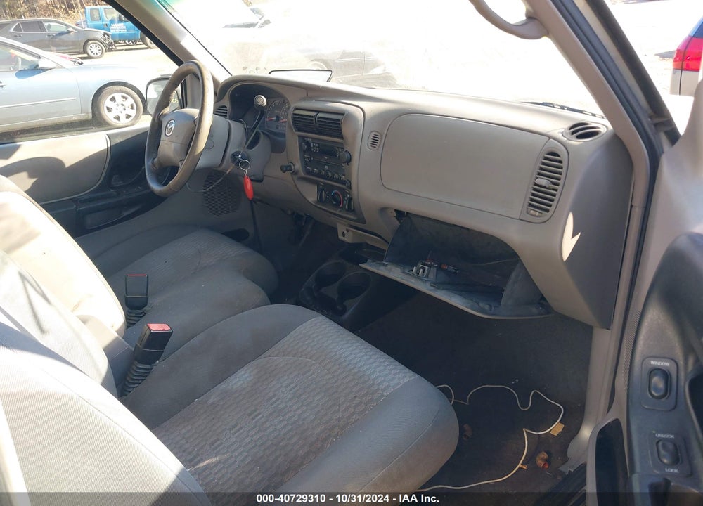 2002 MAZDA B3000 DS VIN: 4F4YR12U92TM21352