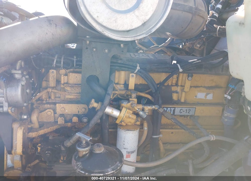 2003 KENWORTH CONSTRUCTION T800 VIN: 1XKDDU9X83J394153