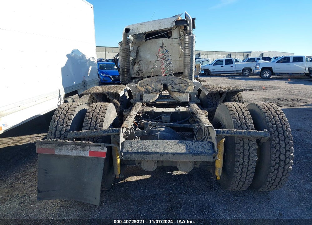 2003 KENWORTH CONSTRUCTION T800 VIN: 1XKDDU9X83J394153