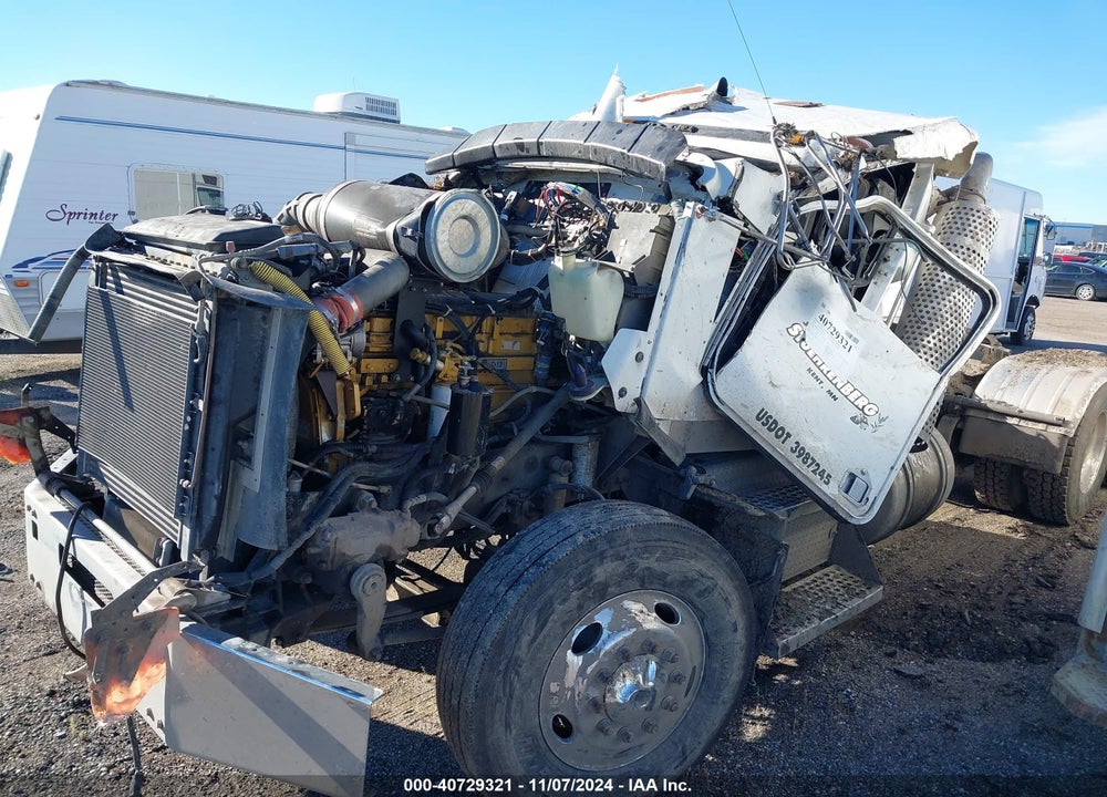 2003 KENWORTH CONSTRUCTION T800 VIN: 1XKDDU9X83J394153