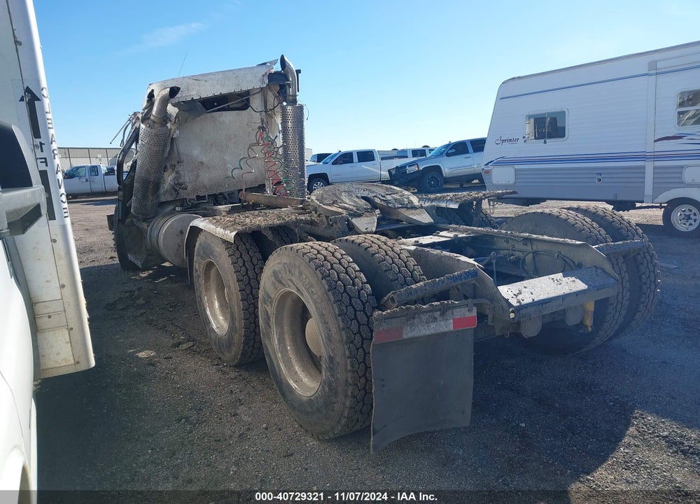 2003 KENWORTH CONSTRUCTION T800 VIN: 1XKDDU9X83J394153