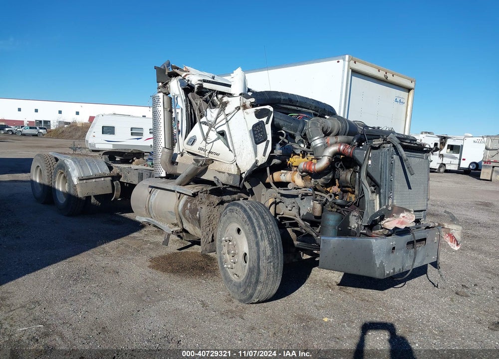 2003 KENWORTH CONSTRUCTION T800 VIN: 1XKDDU9X83J394153