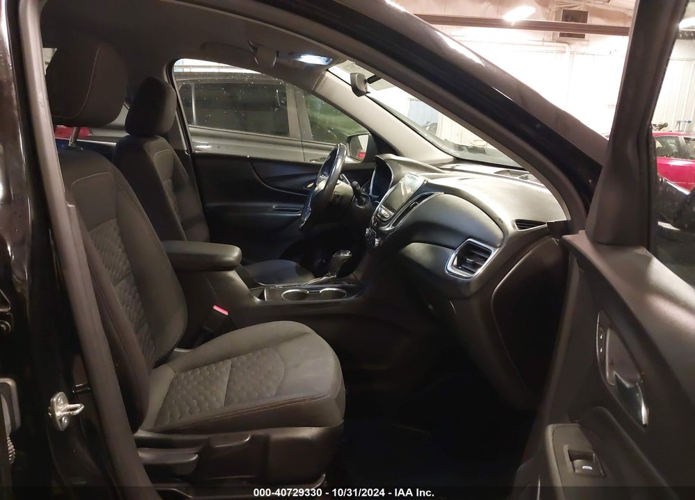 2019 CHEVROLET EQUINOX LT VIN: 2GNAXVEX3K6166288