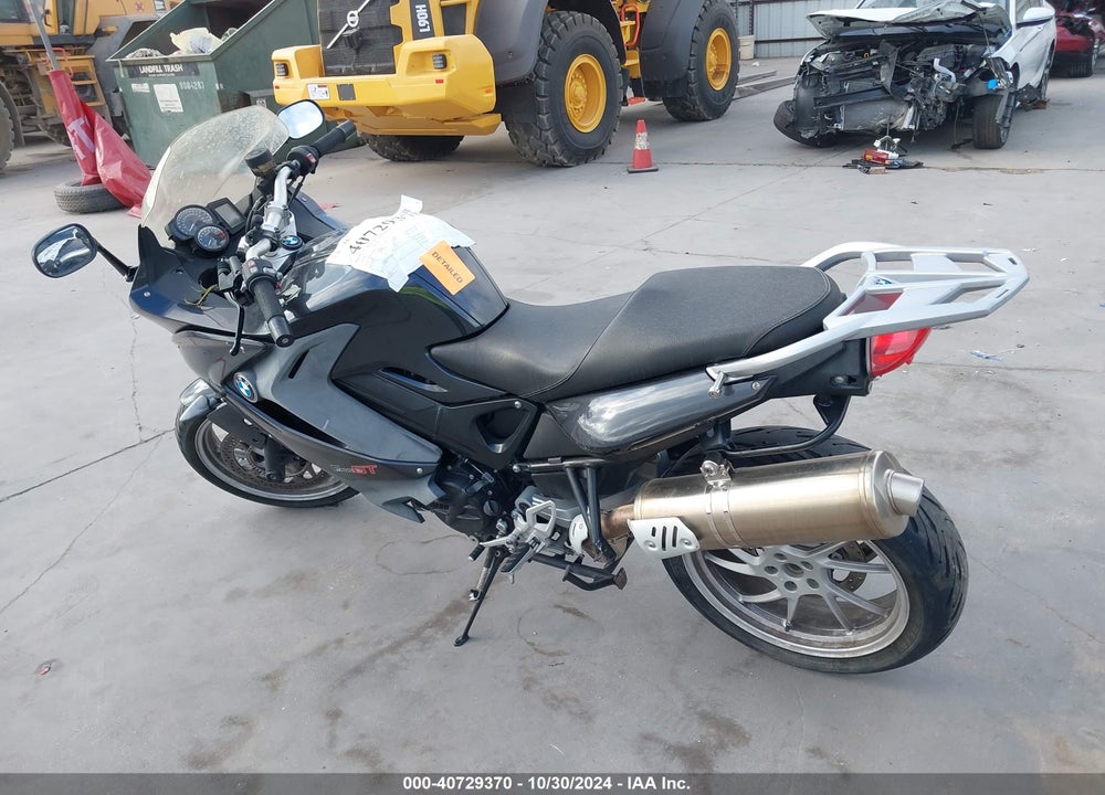2013 BMW F800 GT VIN: WB10B1302DZF87198