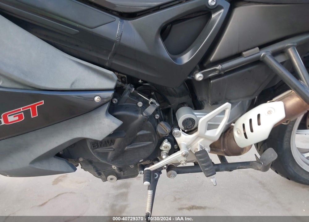 2013 BMW F800 GT VIN: WB10B1302DZF87198