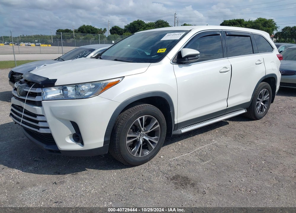 2019 TOYOTA HIGHLANDER LE VIN: 5TDZARFH7KS042994