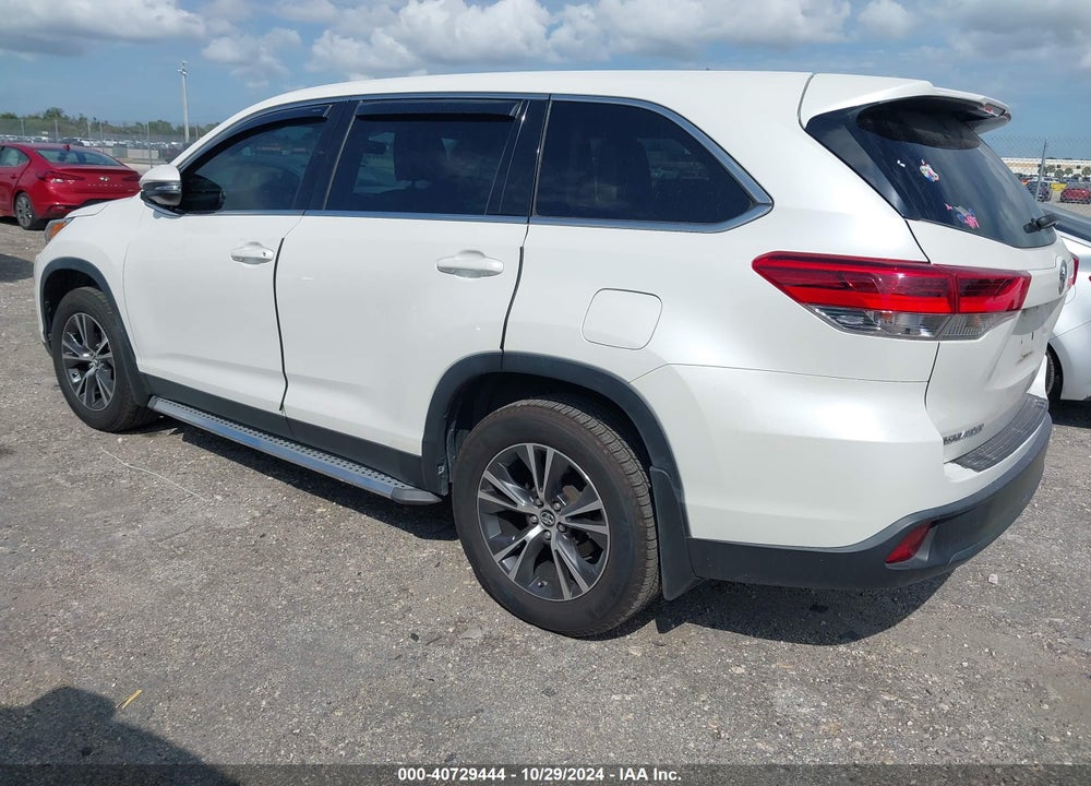 2019 TOYOTA HIGHLANDER LE VIN: 5TDZARFH7KS042994