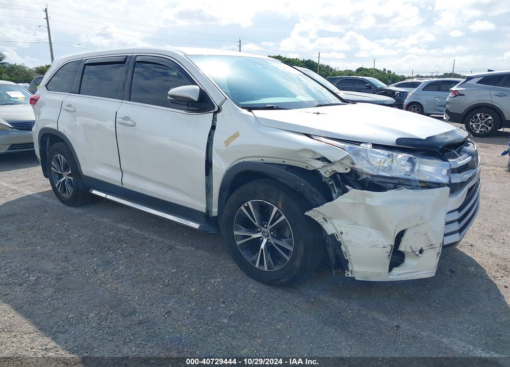 2019 TOYOTA HIGHLANDER LE VIN: 5TDZARFH7KS042994