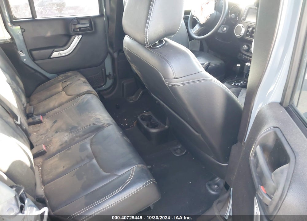 2015 JEEP WRANGLER UNLIMITED SAHARA VIN: 1C4BJWEGXFL717883
