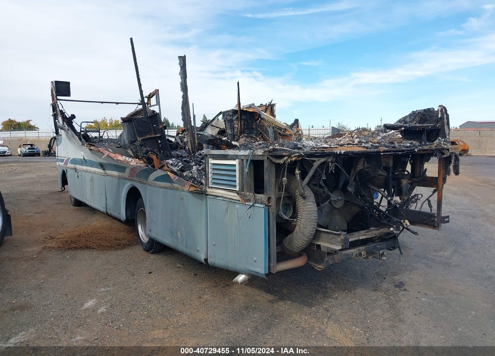 1993 OSHKOSH MOTOR TRUCK CO. CHASSIS X LINE VIN: 4CDR69R29P2302575